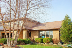 Country Manor Roofing Shingle in Aged Bronze