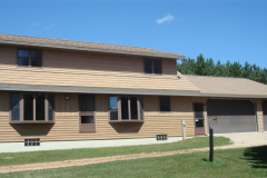 Oxford Metal Roofing Shingle in Buckskin