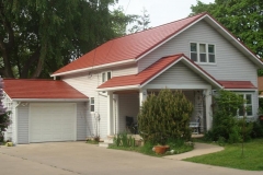 Oxford Metal Roofing Shingle in Terra Red