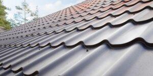 Why You Shouldn’t Install a Metal Roof Yourself